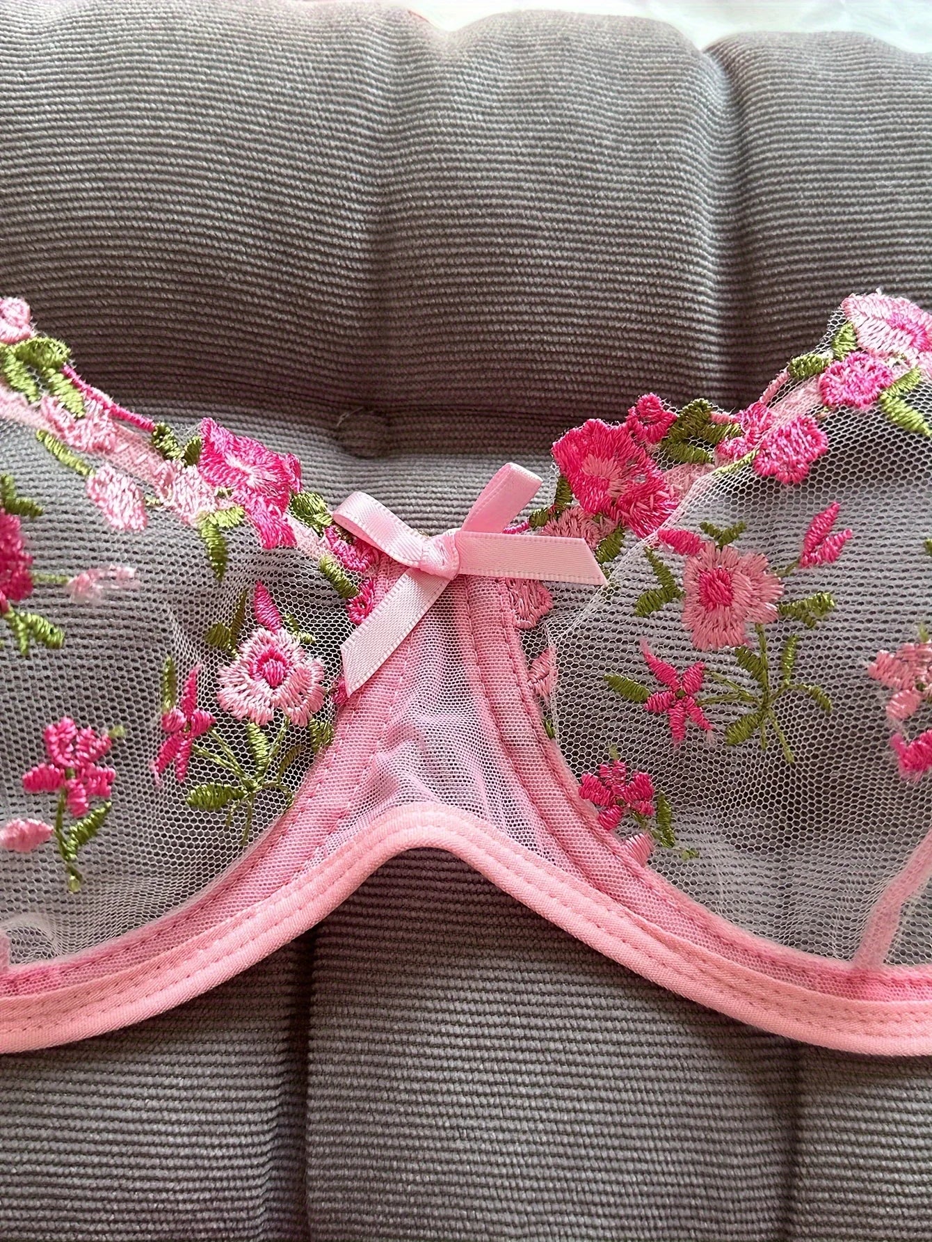 Night Beautiful Floral Embroidery Sexy Women's Lingerie Set