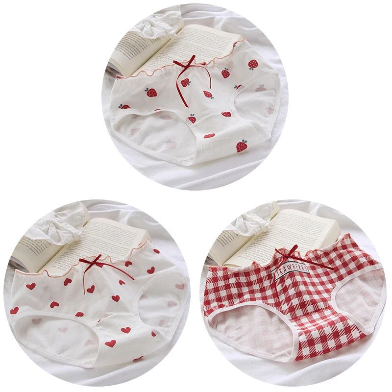 3-Pack Strawberry Cotton Panties – Soft Mid-Rise Seamless Briefs