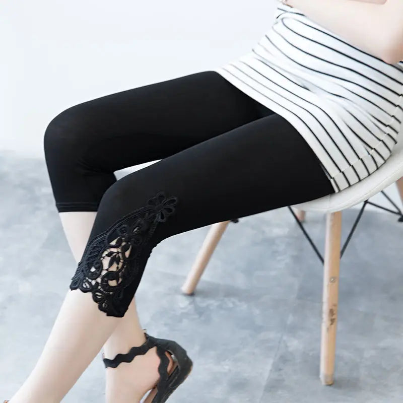 TikTok Viral Leggings for Women – Lace Stretch High-Waisted Capris