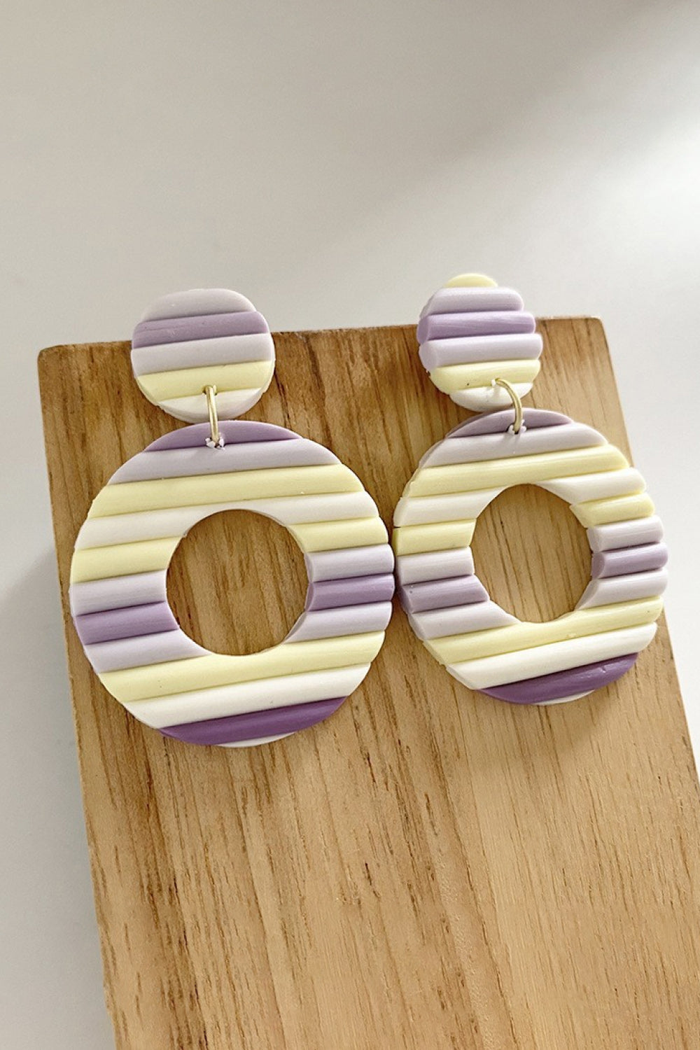 Stylish Round Shape Dangle Earrings in Polymerized Clay