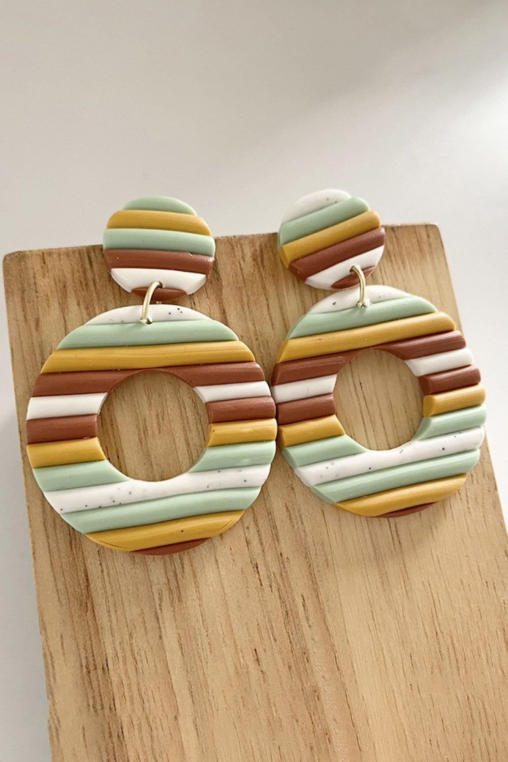 Stylish Round Shape Dangle Earrings in Polymerized Clay