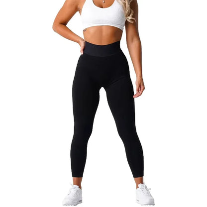 Seamless Fitness Leggings for Women with Elastic, Breathable & Comfortable Tights