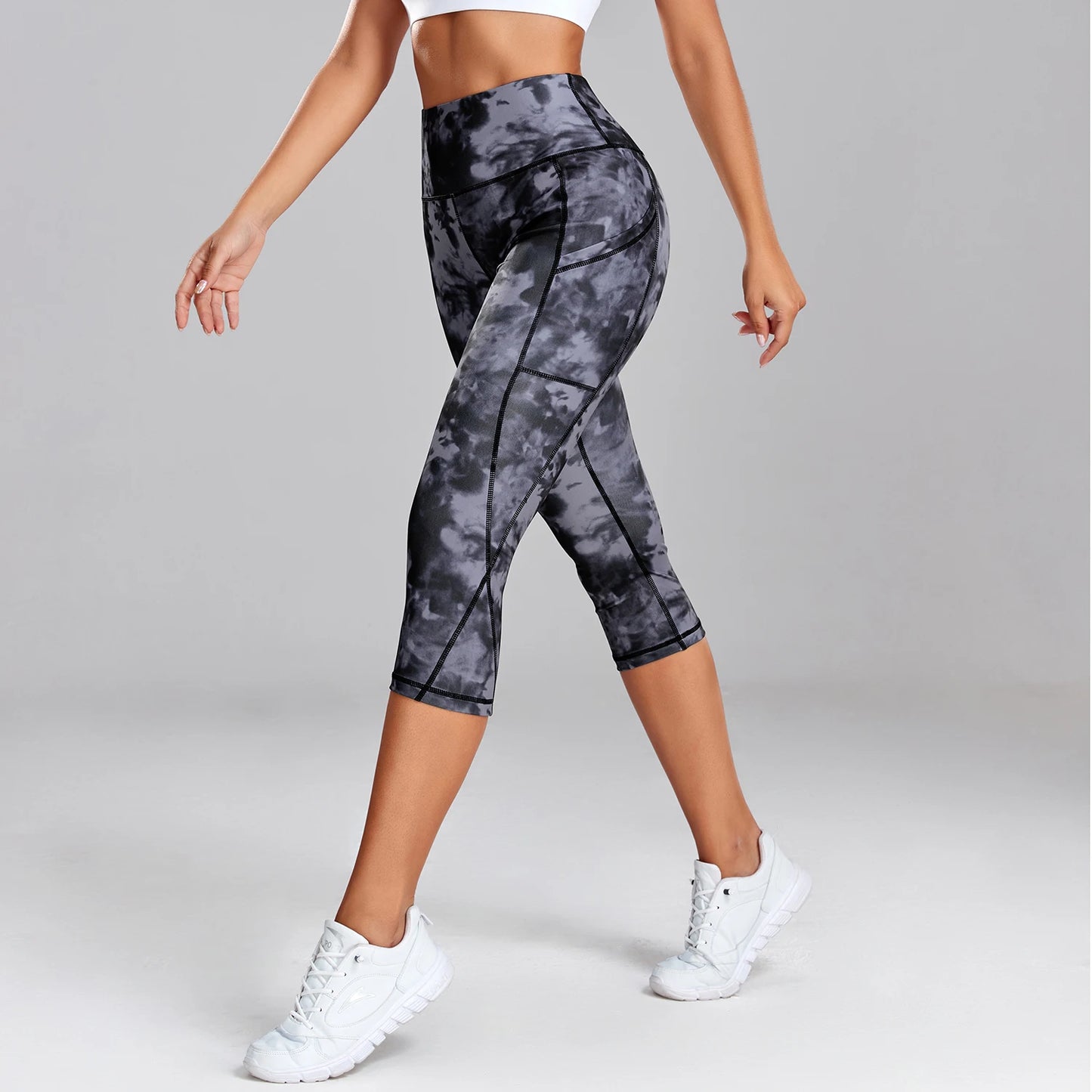 Women’s Leopard Print Yoga Capri Leggings – Gym Pants with Side Pockets