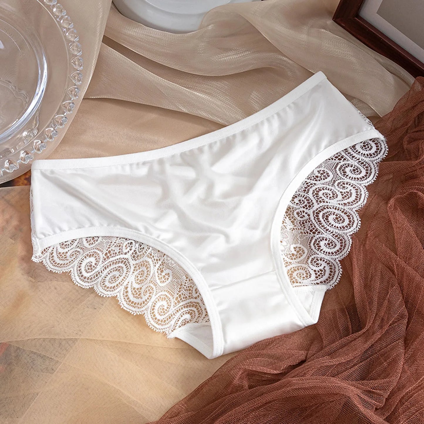 Ice Silk Women's Panties Sexy Underwear Floral Crochet Lace Seamless Panties Breathable Ladies Cotton Elastic Low Waist Briefs