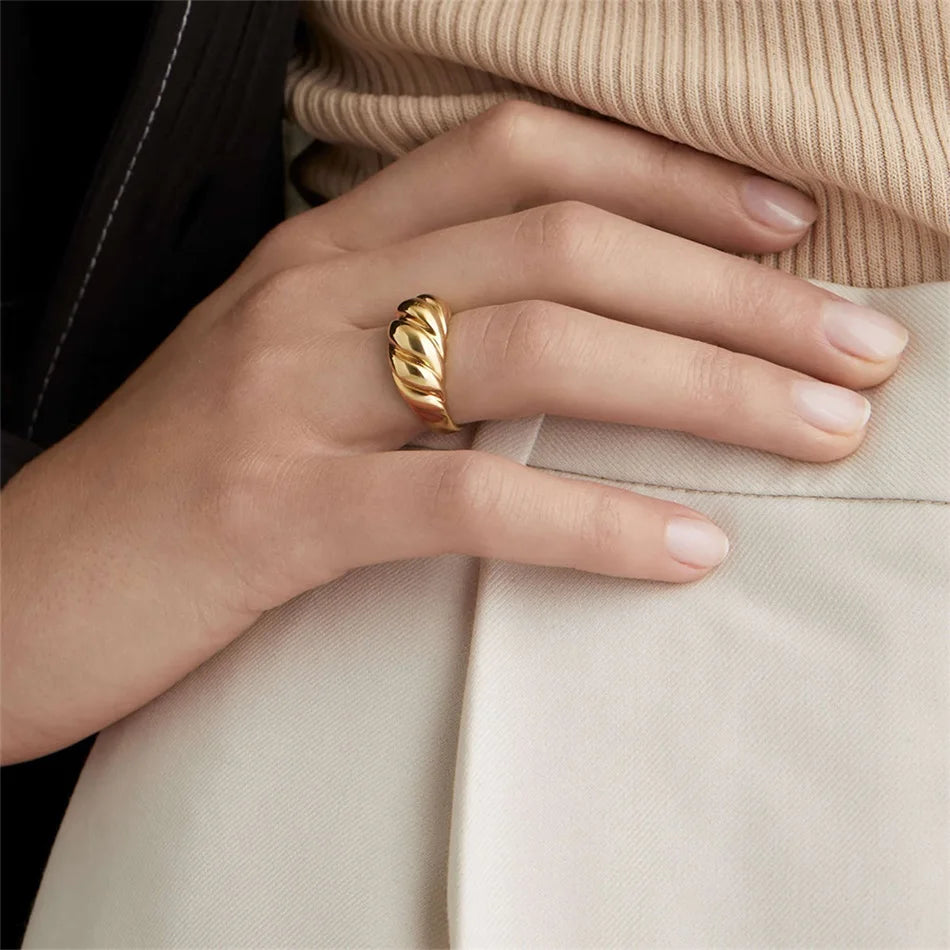 women ring Simple Fashion Style texture 316L Stainless Steel Rings Classic Gold Color Couple For Women And Wedding Jewelry 2022