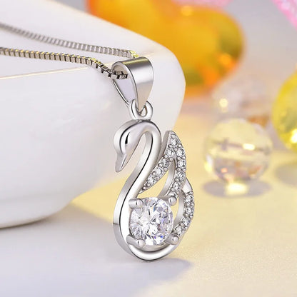 925 Sterling Silver Heart Pendant Necklace with AAA Zircon