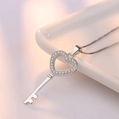 925 Sterling Silver Heart Moon Geometric Necklace