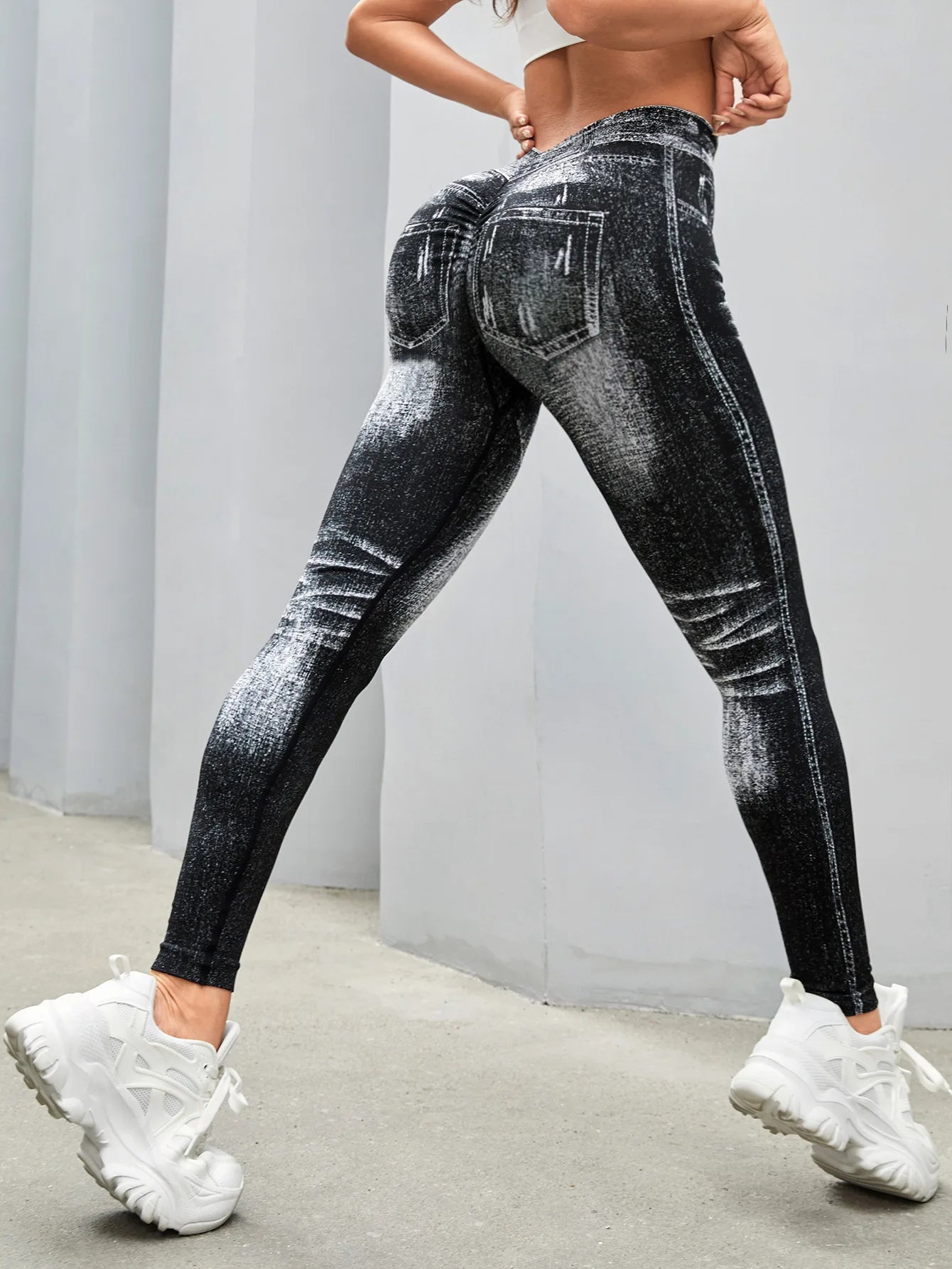 Women’s V Back Scrunch Butt Leggings – High Waist, Seamless, Tummy Control Workout Tights