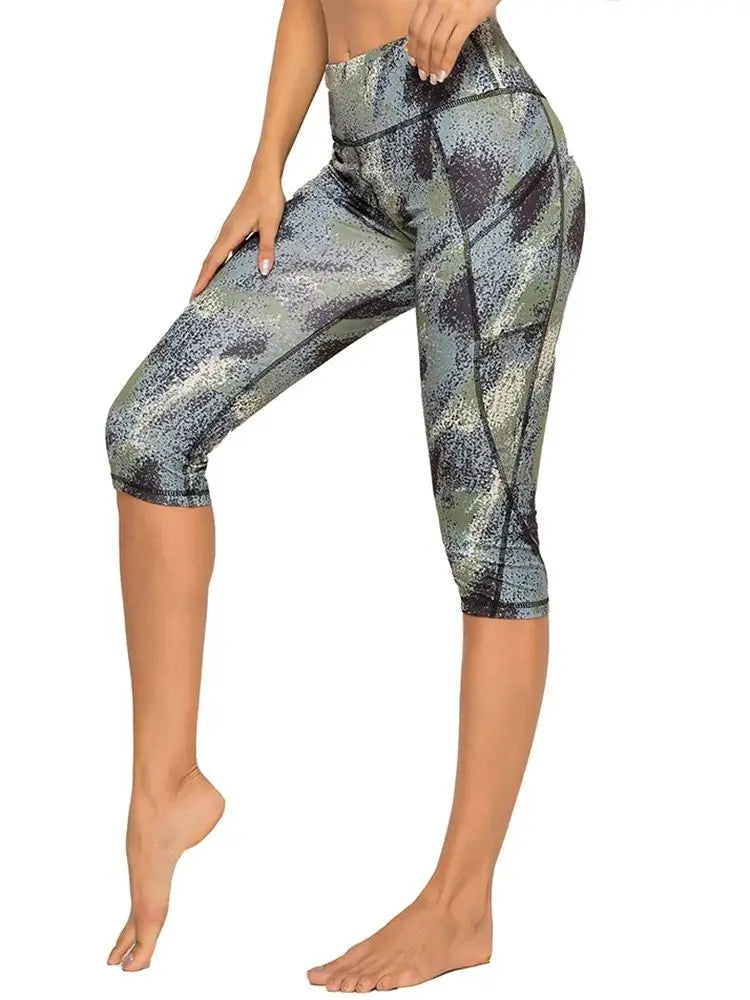 Women’s High-Waist Capri Leggings with Pockets