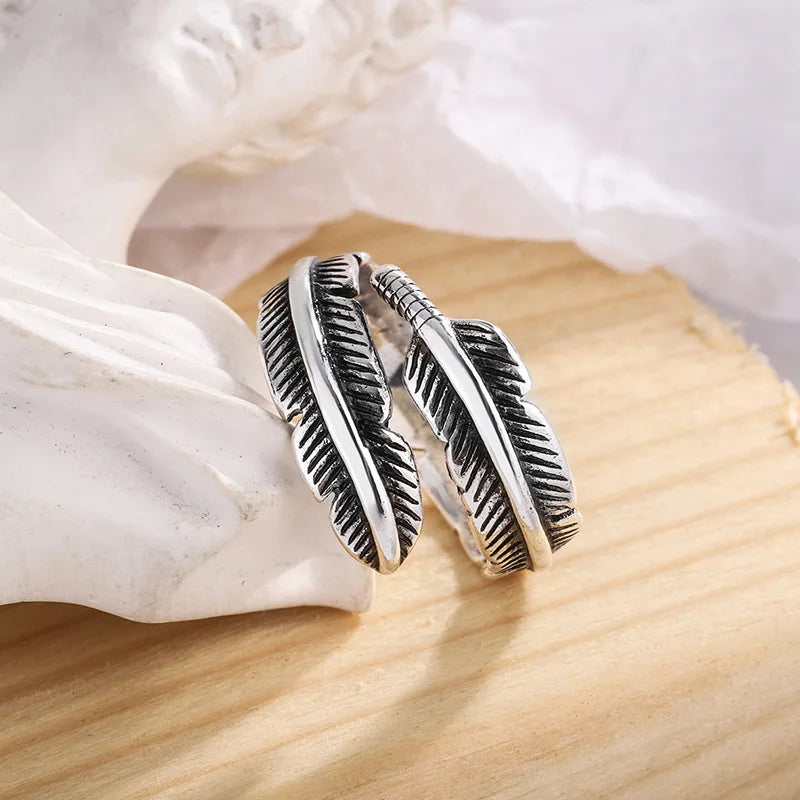 DIEERLAN Hot Fashion Feather Rings Women Metal Round Opening Finger Ring for Girl Lady Party Wedding Jewelry Gifts