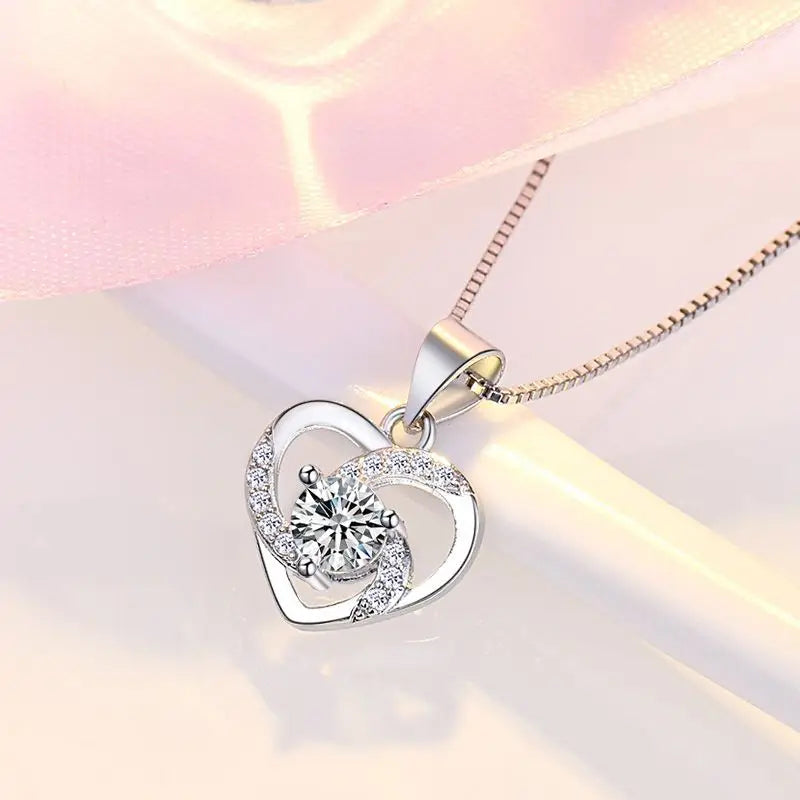 925 Sterling Silver Heart Pendant Necklace with AAA Zircon