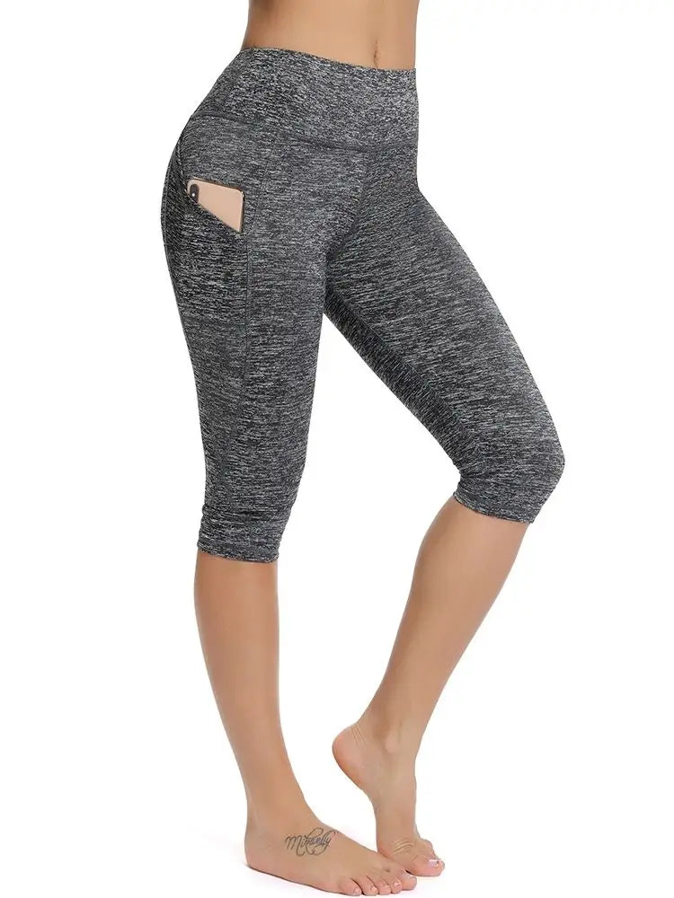 Women’s High-Waist Capri Leggings with Pockets