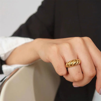 women ring Simple Fashion Style texture 316L Stainless Steel Rings Classic Gold Color Couple For Women And Wedding Jewelry 2022