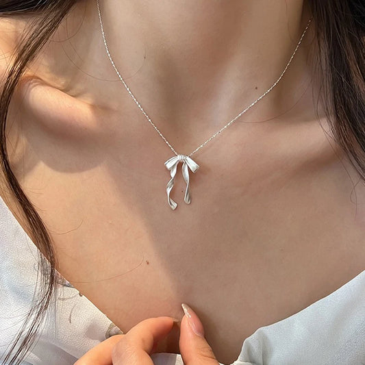 S925 Sterling Silver Elegant Bow Pendant Necklace with Beads Clavicle Chain