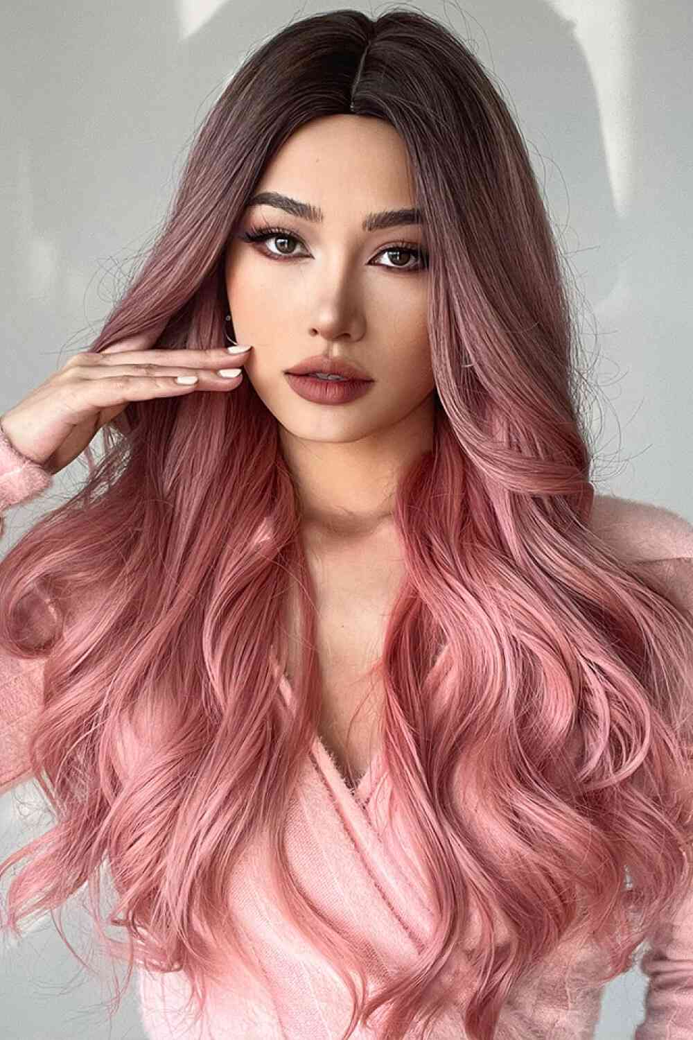 Vibrant 26-Inch Pink Fashion Wave Synthetic Long Wigs for Glamorous Style