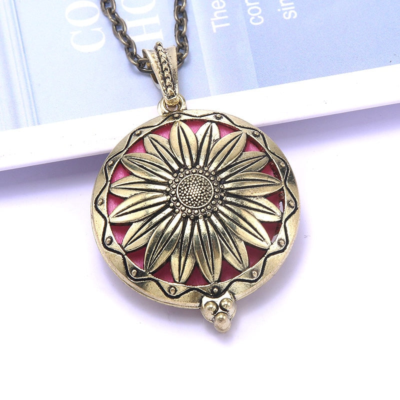 1pcs Aroma Diffuser Pendant Locket Necklace with Pads