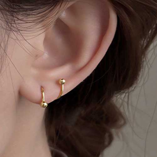 2Pcs Stainless Steel Piercing Screw Earrings